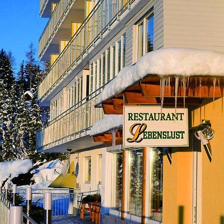 Sonnenhotel Zaubek Treffen Exteriör bild