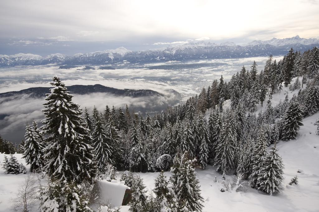 Sonnenhotel Zaubek Treffen Exteriör bild